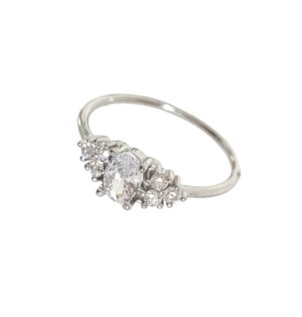 ANILLO MUJER PLATA DE LEY 925 ESTILO SOLITARIO CON CIRCONITA OVALADA CON 3 CIRCONITAS REDONDAS A CADA LADO