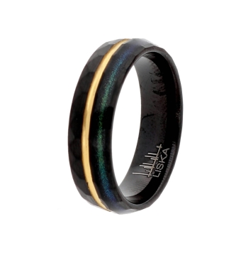 ANILLO LISKA ACERO BICOLOR IP NEGRO Y DORADO DETALLES EN VERDE Y TUNGSTENO ANCHO 6 MILÍMETROS